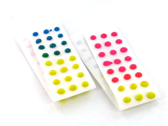 Plastic Buttons, Assorted Colors, 3/4 to 1, 8 oz. Bag